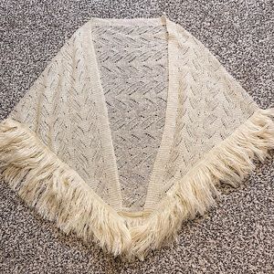 Vintage Andante Cream Knit Shawl with Fringe